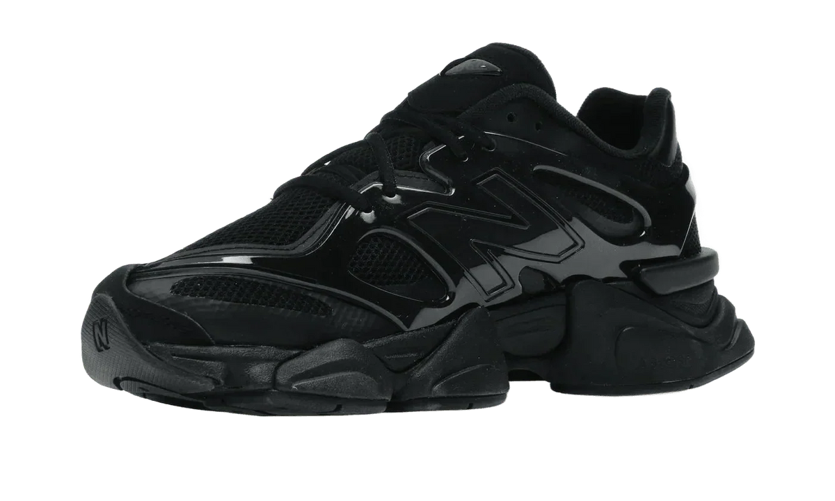 NB 9060 Sea Stone Black